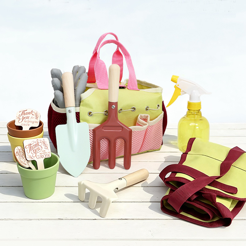 Детский набор садовых инструме – обзор и цена Gardening Tools Gift Set