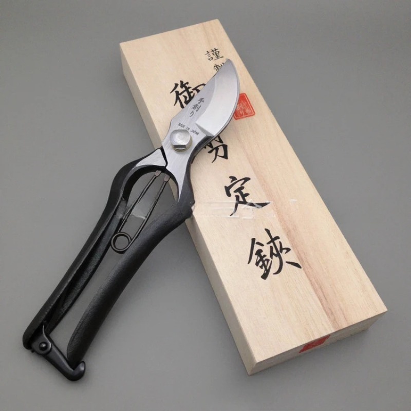 Секатор для веток 200 мм (2026 – обзор и цена Gardening Tools In Japan